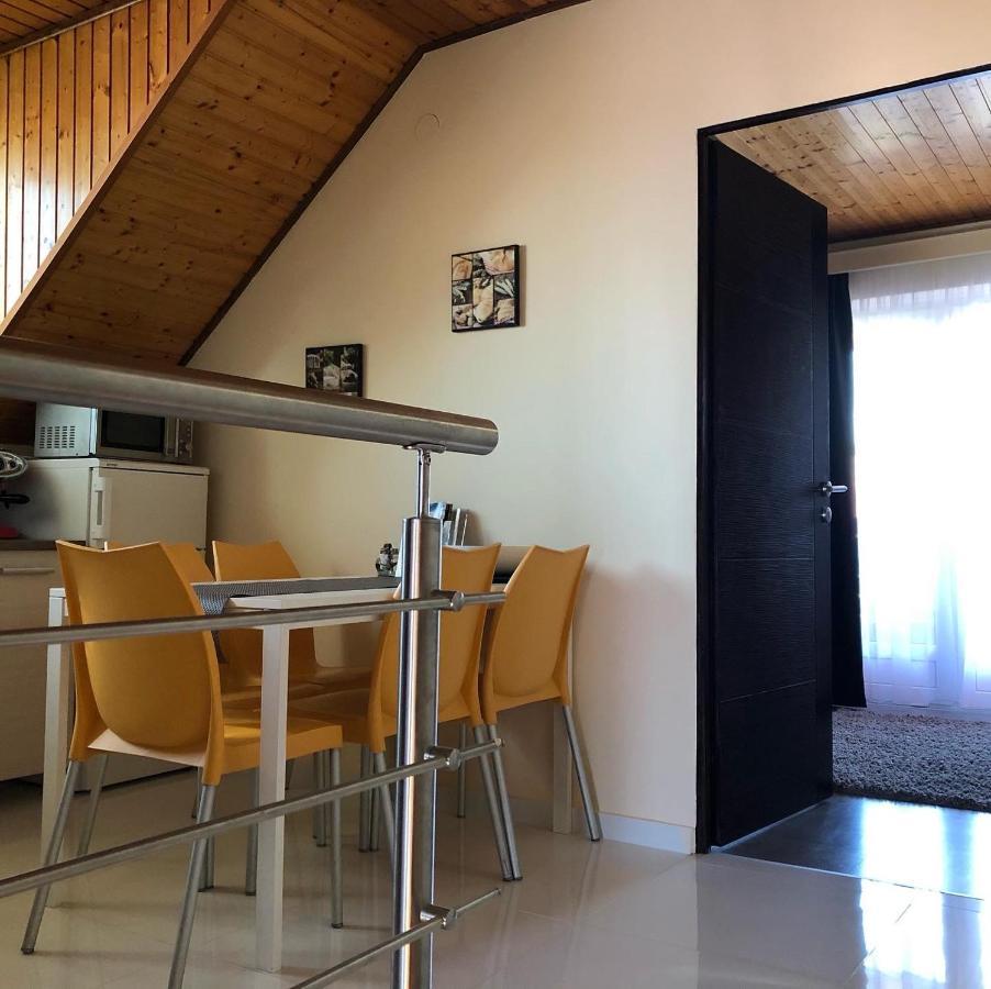 Bier-Lak Apartman House 71 Balatonlelle Eksteriør billede