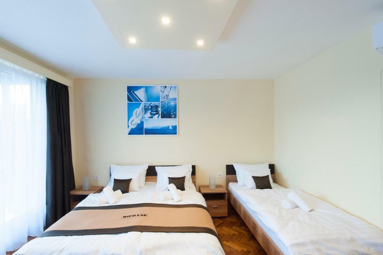 Bier-Lak Apartman House 71 Balatonlelle Eksteriør billede