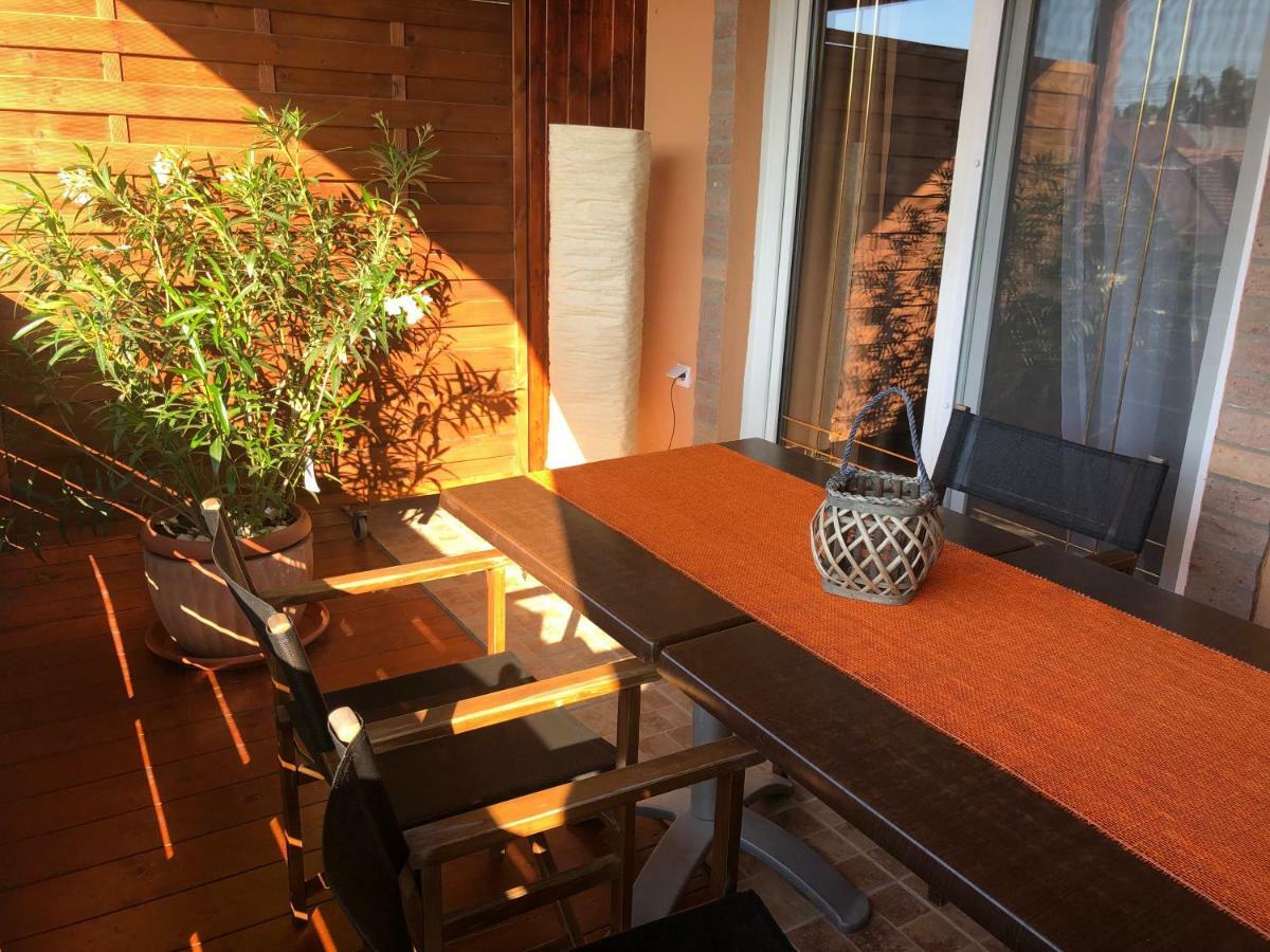 Bier-Lak Apartman House 71 Balatonlelle Eksteriør billede